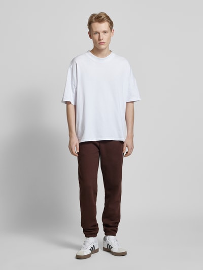 adidas Originals Straight Fit Sweatpants mit Seitentaschen Dunkelbraun 1