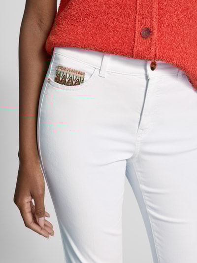 Marc Cain Straight Fit Jeans im 5-Pocket-Design mit Label-Detail Weiss 3