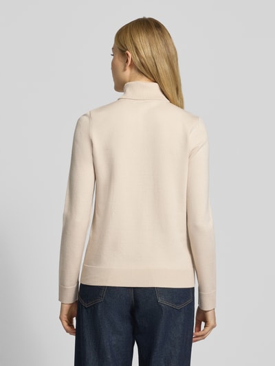 Betty Barclay Sweter o kroju relaxed fit z mieszanki wiskozy model ‘September’ Beżowy 5