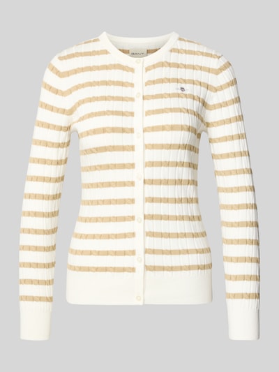 Produktfoto, Strickjacke mit Baumwoll-Anteil von Gant im Zopfmuster, beige-weiße Streifen, Knopfleiste, gerippte Abschlüsse, körpernaher Schnitt