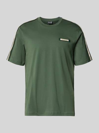Produktfoto, Regular Fit T-Shirt mit Logo-Patch von EA7 Emporio Armani, bawełna, okrągły dekolt, długość tyłu w rozmiarze M: 52 cm