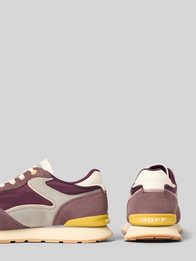 Produktfoto, Sneaker aus Leder-Mix mit Logo-Detail Modell 'City' von HOFF in Lila, Beige und Gelb, abgerundete Passform, seitliche Ansicht