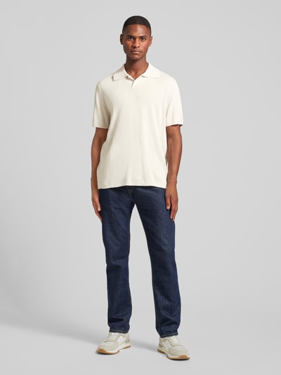 Mango Regular Fit Poloshirt mit V-Ausschnitt Offwhite 1