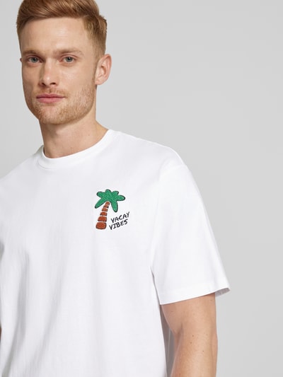 MCNEAL T-shirt z nadrukowanym motywem model ‘PAXTON’ Biały 3