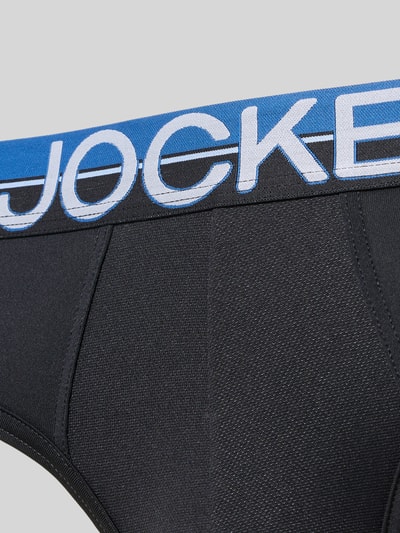 Produktfoto, Slim Fit Slip mit Logo-Stitching im 3er-pack von Jockey aus Elastischer-Material-Mix, schwarzer Stoff, blauer Elastischer-Logo-Bund