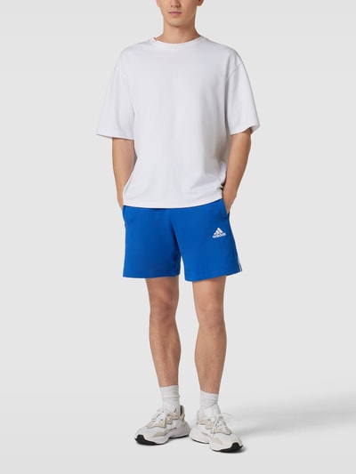 ADIDAS SPORTSWEAR Sweatshorts mit Kontraststreifen Blau 1