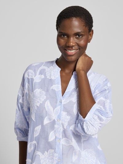 Christian Berg Woman Regular Fit Bluse mit V-Ausschnitt und 3/4-Arm Jeansblau 3
