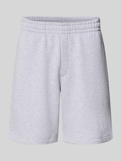 Produktfoto, jasnoszare Relaxed Fit Sweatshorts aus Baumwoll-Mix von Lacoste, gładka tekstura, Herren Sweatshorts