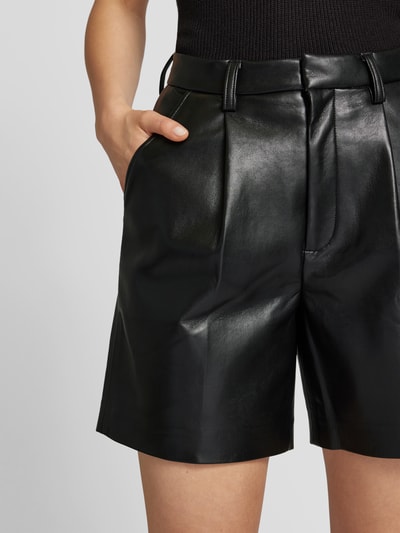 Anine Bing Shorts in Leder-Optik Black 3