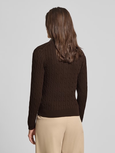 Gant Strickpullover mit V-Ausschnitt und Logo-Stitching Mittelbraun 5
