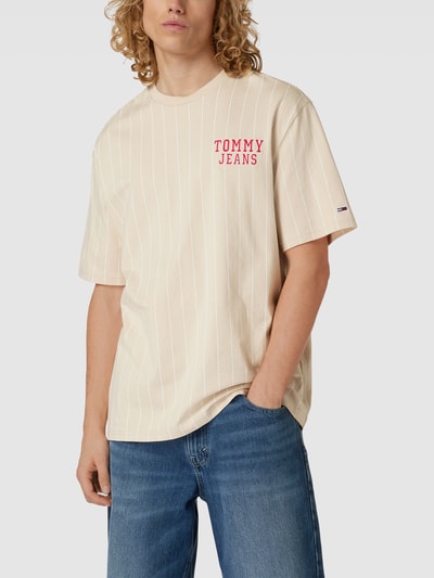 Tommy Jeans Regular Fit T-Shirt mit Label-Stitching Beige 4