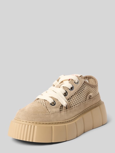 Produktfoto, Sneaker mit Plateau Modell 'Matilda' von INUIKII in Beige mit Flecht-Optik, Plateau, abgerundete Passform, Schnürverschluss, Absatzhöhe 5 cm, Schafthöhe 7 cm, Schaftweite 9 cm, strukturierte Oberfläche, sanfte Farbnuancen