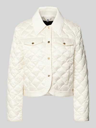 Produktfoto, Regular Fit Jacke in Stepp-Optik mit Umlegekragen von Marc Cain, kremowa, pikowana, kieszenie na piersi i z boku, guziki z przodu, długość tyłu 53 cm, szerokość ramion 45 cm, szerokość w biuście 51 cm, długość rękawa 60 cm