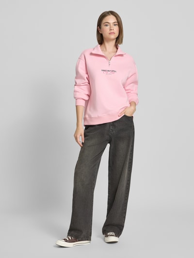 OH APRIL Sweatshirt mit Stehkragen und Reißverschluss Modell 'Georgia' Hellrosa 1
