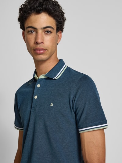 Jack & Jones Slim Fit Poloshirt mit Logo-Stitching Modell 'PAULOS' Rauchblau 3
