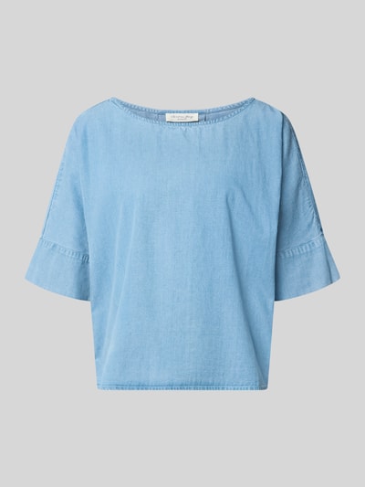 Produktfoto, Relaxed Fit Bluse aus Lyocell-Mix in Denim-Optik von Christian Berg Woman, hellblauer Farbton, glatte Textur, Halbarm, Rundhalsausschnitt, Damen, Rückenlänge 56 cm, Ärmellänge 31 cm, Lyocell-Mix mit Baumwoll-Anteil