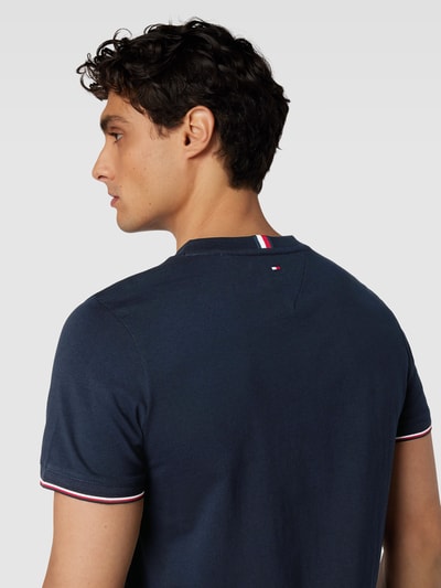 Tommy Hilfiger T-Shirt mit Label-Print Marine 3