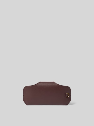 Productfoto, Sonnenbrillenetui aus Leder van Victoria Beckham in donkerbruin, bedekt leder, draaghengsel, overslag, labeldetail, hoofdvak