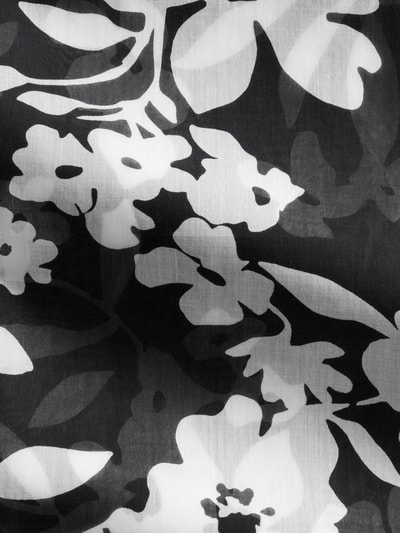 Marc O'Polo Tuch aus reiner Baumwolle mit Label-Schriftzug Black 2