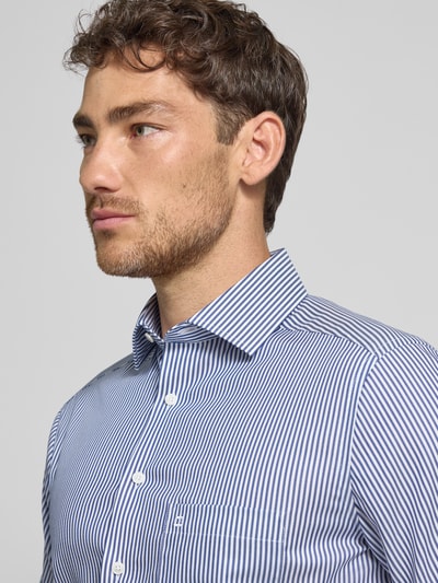 OLYMP Modern fit zakelijk overhemd met kentkraag, model 'Royal' Marineblauw - 3