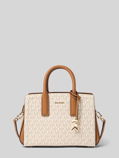 Produktfoto, cremefarbene und braune Handtasche mit Label-Applikation Modell 'LAILA' von MICHAEL Michael Kors, Hauptfach mit Reißverschluss, Tragehenkel, Schulterriemen, Maße ca. 29 cm Breite, 19 cm Länge, 10 cm Tiefe, Riemenlänge ca. 132 cm