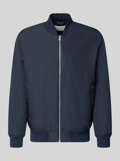 Produktfoto, dunkelblaue Regular Fit Bomberjacke mit Baseball-Kragen Modell 'CHARLES' von Selected, glatte Oberfläche, Herren Bomberjacke