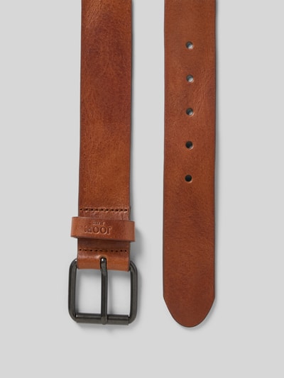Produktfoto, brązowy Gürtel mit Dornschließe und Label-Detail von JOOP! Collection, klasyczna forma, szerokość 4 cm, skórzana tekstura