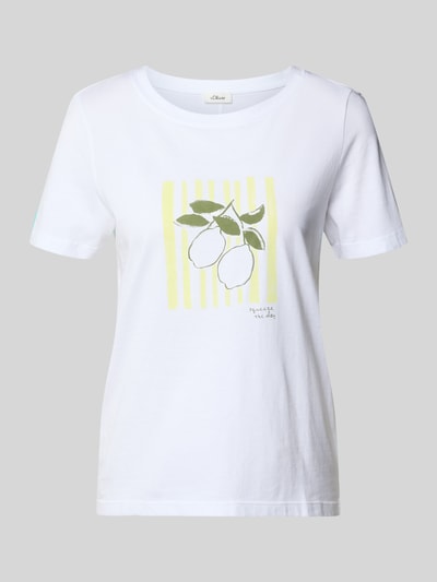 Produktfoto, Regular Fit T-Shirt aus reiner Baumwolle von s.Oliver RED LABEL in Weiß, unifarben mit Motiv-Print, kurzem Arm und Rundhals.