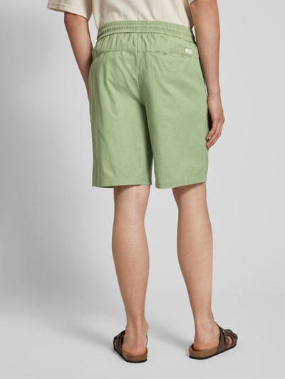 Blend Regular Fit Sweatshorts aus Leinen-Mix Modell 'BAY' Oliv 5