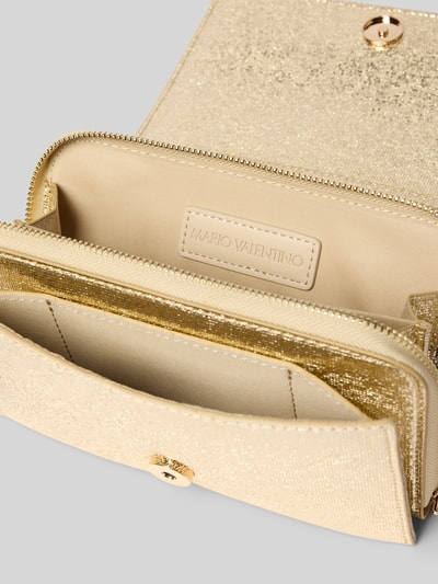 VALENTINO BAGS Schimmernde Handtasche mit Label-Applikation Modell 'EMBER' Gold 4
