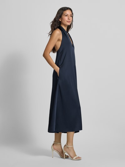 Samsøe Samsøe Midikleid mit V-Ausschnitt und Eingrifftaschen Marine 1