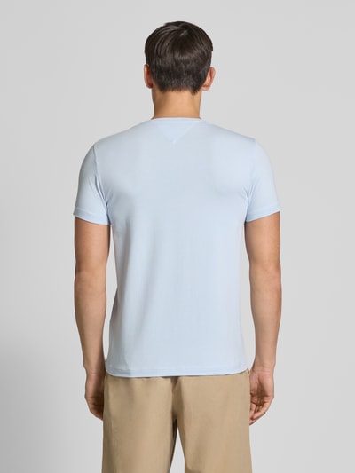Tommy Hilfiger Slim Fit T-Shirt aus Baumwoll-Elasthan-Mix Bleu 5