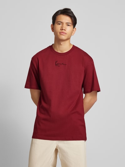 KARL KANI T-Shirt mit Label-Stitching Bordeaux 4