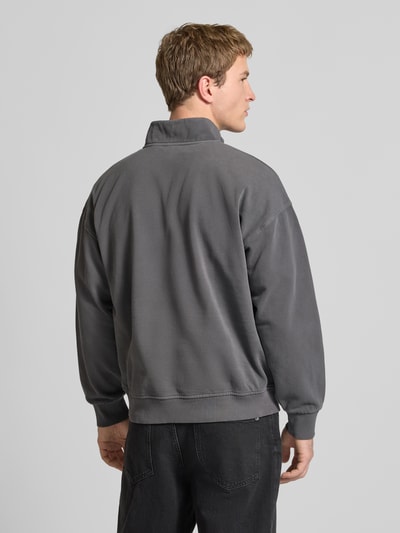 Levi's® Relaxed Fit Sweatshirt aus reiner Baumwolle Modell 'MARINA' Dunkelgrau 5