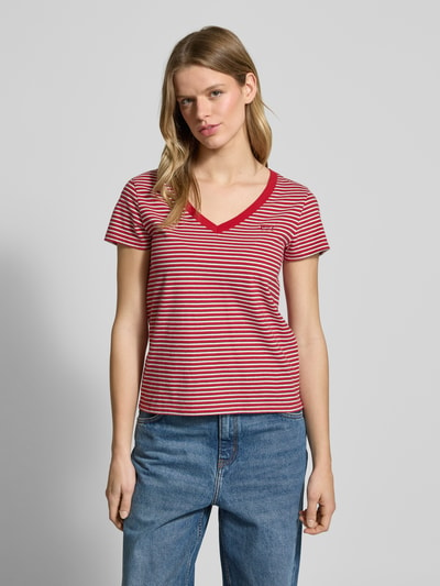 Levi's® T-Shirt mit V-Ausschnitt Rot 4