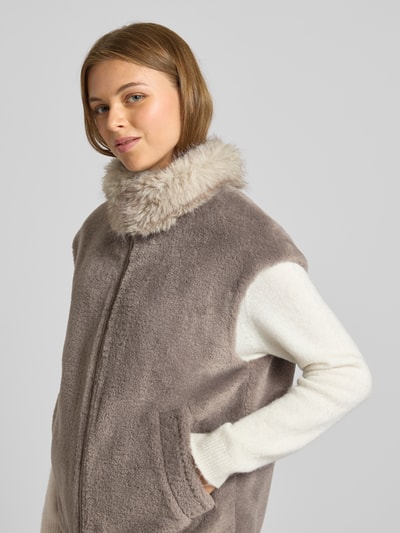 Marc Cain Weste mit Kunstfellbesatz Taupe 3