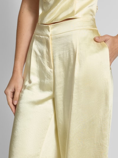 Jake*s Cocktail Cocktailhose aus Satin mit weitem Bein Hellgelb 3