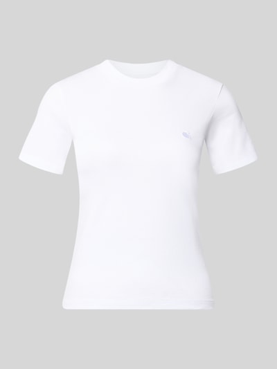 Produktfoto, weißes T-Shirt mit 1/2-Arm Modell 'Luca' von Carhartt Work In Progress aus reiner Baumwolle, gerader Schnitt, Logo-Stitching.
