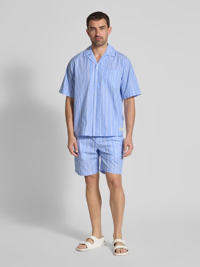 Scotch & Soda Szorty o kroju regular fit z haftem angielskim Jasnoniebieski 1