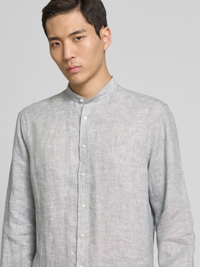 Christian Berg Men Regular Fit Leinenhemd mit Stehkragen Khaki 3