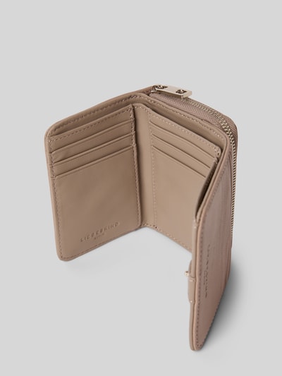 LIEBESKIND BERLIN Portemonnaie mit Label-Prägung Modell 'Pablita' Taupe 3