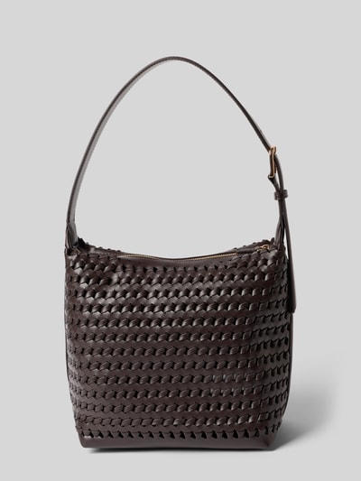 Produktfoto, Umhängetasche mit Strukturmuster Modell 'TRAMA' von Mango in Dunkelbraun, Flechtoptik, verstellbarer Schulterriemen, rechteckige Form, Damenaccessoire, Hauptfach mit Reißverschluss, Maße 22x23x13 cm, Länge Schulterriemen 55 cm