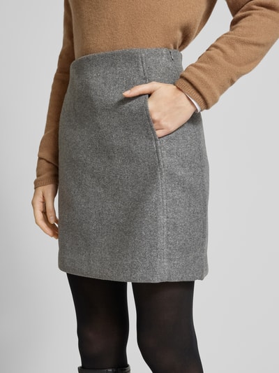 Vero Moda Mini-Rock mit hoher Taille Modell 'FORTUNEALLISON' Mittelgrau 3