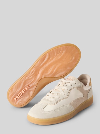 Produktfoto, Sneaker aus Leder-Mix Modell 'Park' von HOFF, zaokrąglony kształt, sznurowanie, gładka podeszwa, wysokość obcasa 3 cm w rozmiarze 40, wysokość cholewki 7 cm w rozmiarze 40, szerokość w rozmiarze 40: 8 cm, kremowe i beżowe odcienie, matowe i gładkie tekstury