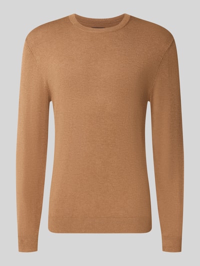 Produktfoto, Strickpullover mit geripptem Rundhalsausschnitt von MCNEAL in taillierter Passform, gerippte Abschlüsse, beige Farbe, strukturierte Oberfläche