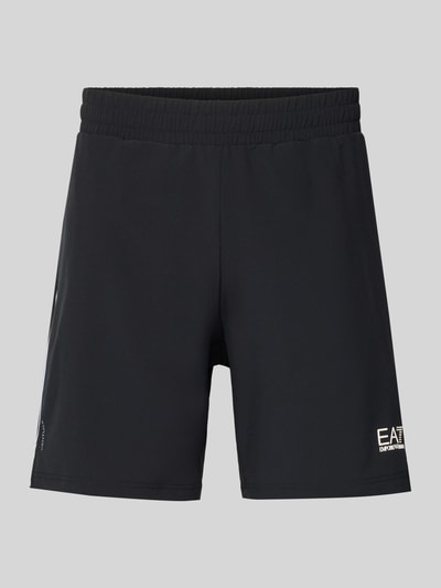 Produktfoto, Shorts mit elastischem Bund und Logo von EA7 Emporio Armani aus Material-Mix mit Stretch-Anteil in Schwarz, Regular-Fit, Eingrifftaschen.