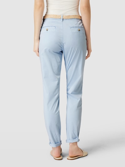 Esprit Chino in unifarbenem Design mit Gürtel Hellblau 5