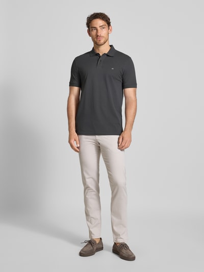 Christian Berg Men Regular Fit Poloshirt mit Logo-Stitching Anthrazit 1