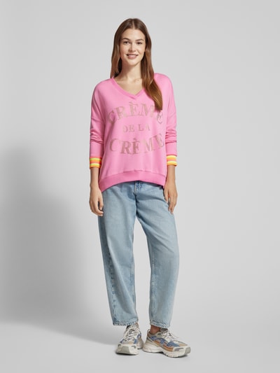 miss goodlife Sweatshirt mit Strasssteinbesatz Modell 'Creme de la Creme' Pink 1