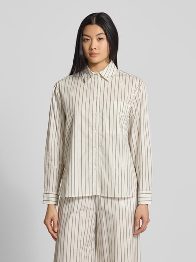 MAX&Co. Bluzka koszulowa o kroju regular fit z kieszenią na piersi model ‘BARI’ Écru 4